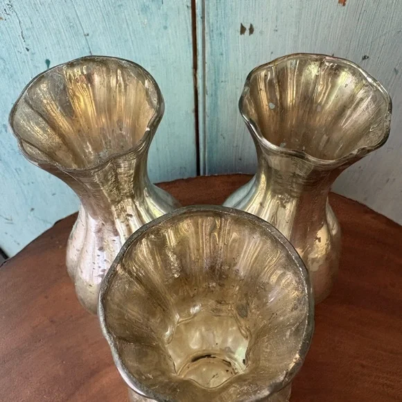 (3) Pretty Silver Mercury Glass Vases Set - Picture 4 of 13